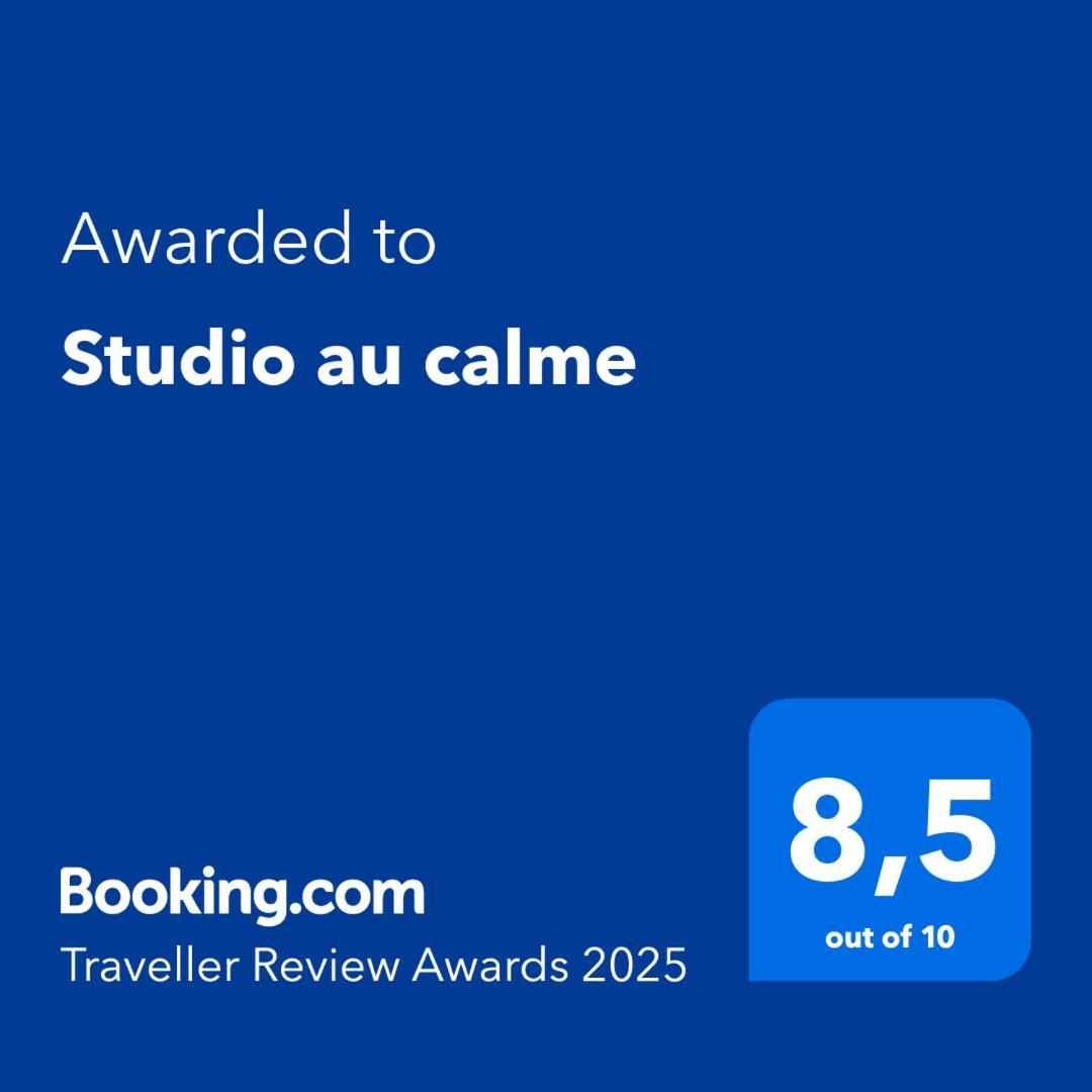 Studio Au Calme Saint-Denis Exterior photo